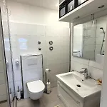 21124 Apartment *