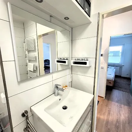 21124 Apartment *